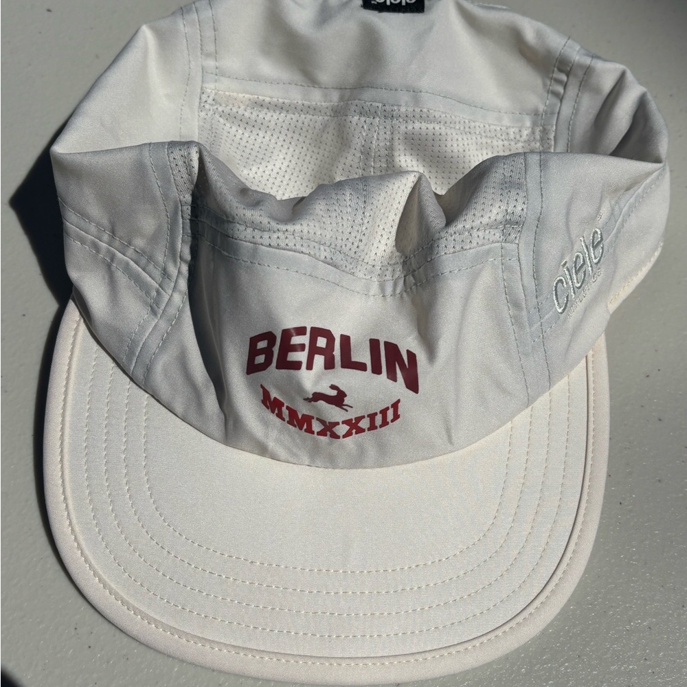 Tracksmith Berlin Marathon Ciele Cap (2024)